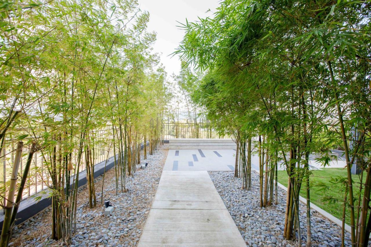 Aisi3 Studio Seaview At Tanjung Lumpur Куантан Екстериор снимка